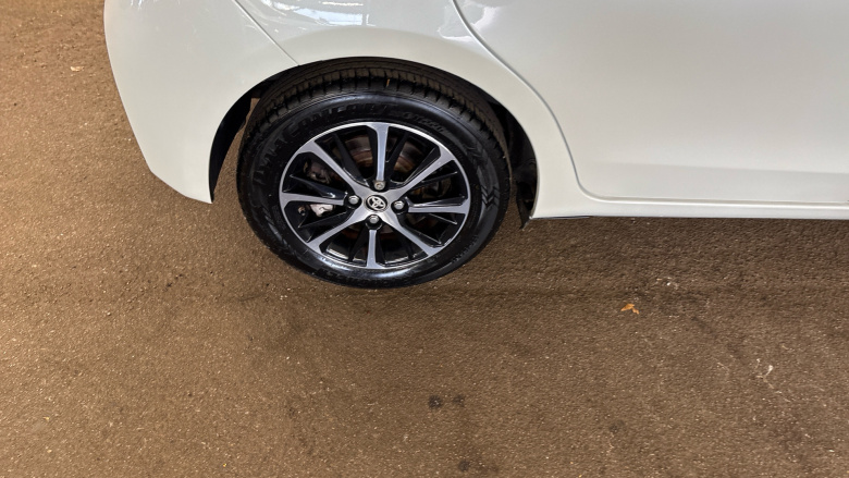 Toyota Yaris 1.5 Hybrid Icon Tech 5dr CVT Hybrid Hatchback